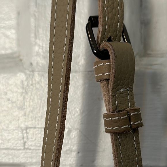 « REPOSH » »Brown Leather Crossbody Bag - Picture 9 of 12